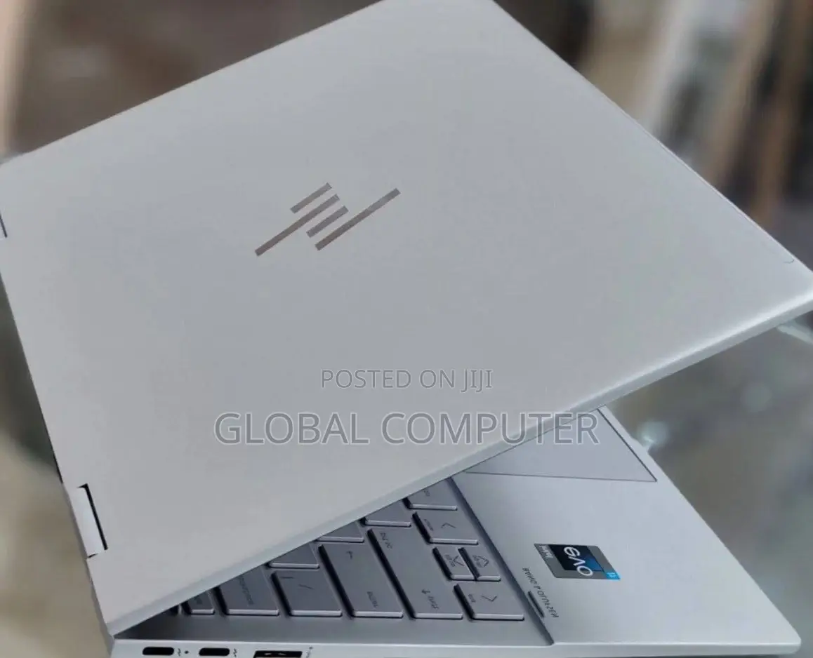 New Laptop HP Envy X360 13z 8GB Intel Core I7 SSD 512GB