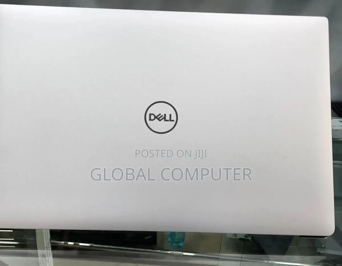 New Laptop Dell Precision 7750 32GB Intel Core I9 SSD 512GB