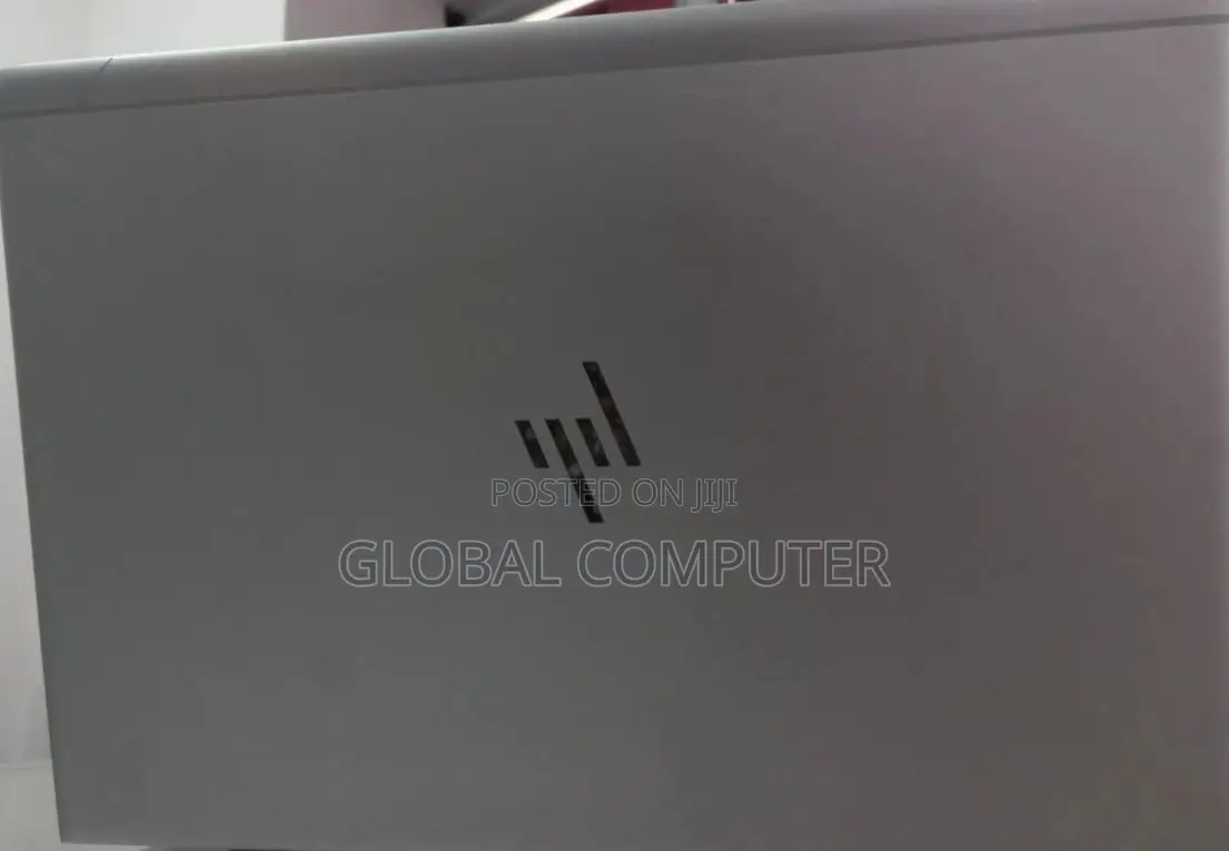 New Laptop HP 430 G5 8GB Intel Core I5 SSD 512GB