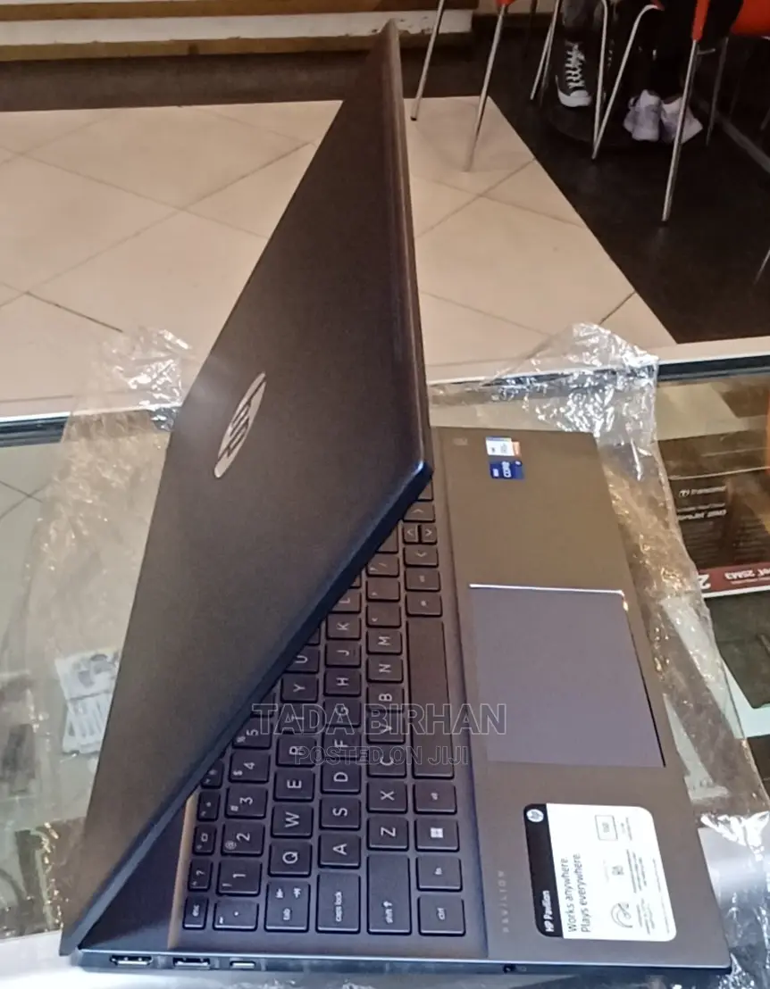 New Laptop HP Pavilion 15 1GB Intel Core I7 SSD 512GB