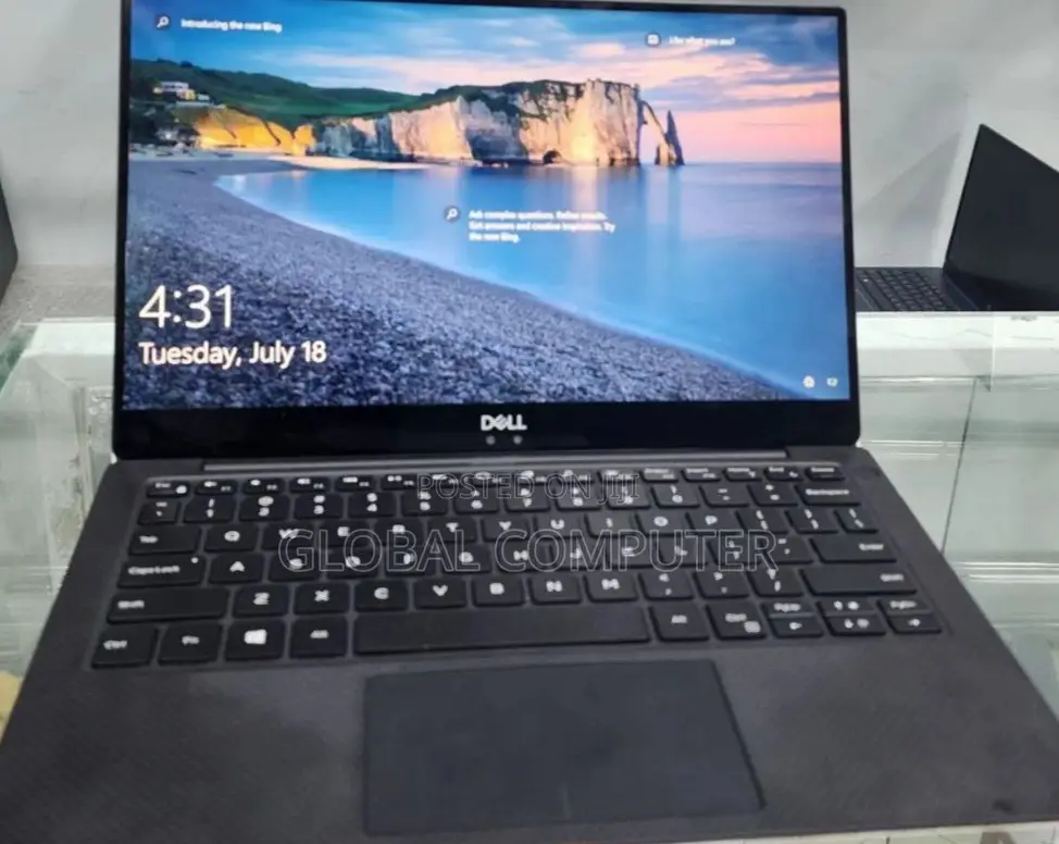 New Laptop Dell XPS 15 (9560) 8GB Intel Core I5 SSD 512GB