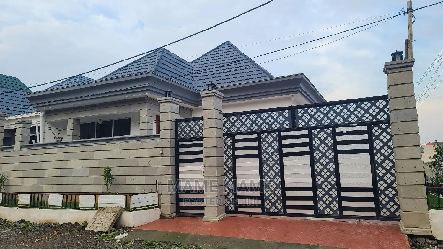 3bdrm Villa in Addis Abeba, Bole for sale
