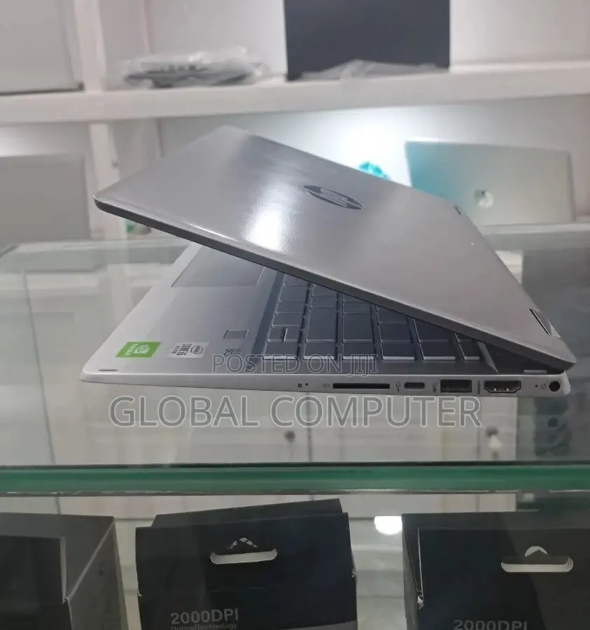 New Laptop HP Pavilion 15-Eh0050wm 8GB Intel Core I5 SSD 512GB