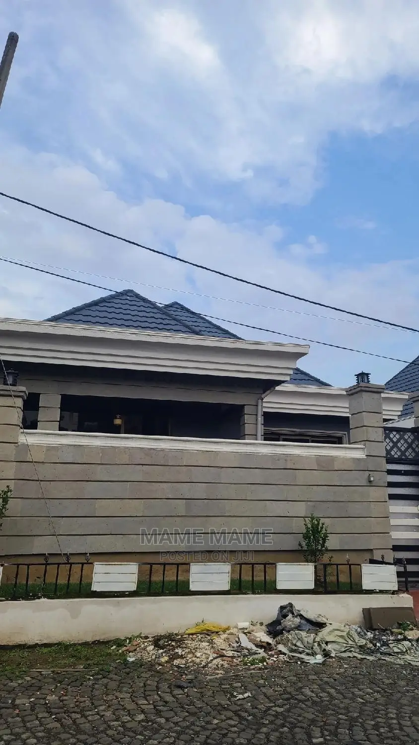 3bdrm Villa in Addis Abeba, Bole for sale