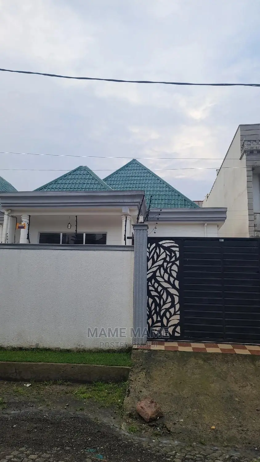 3bdrm Villa in Addis Abeba, Bole for sale