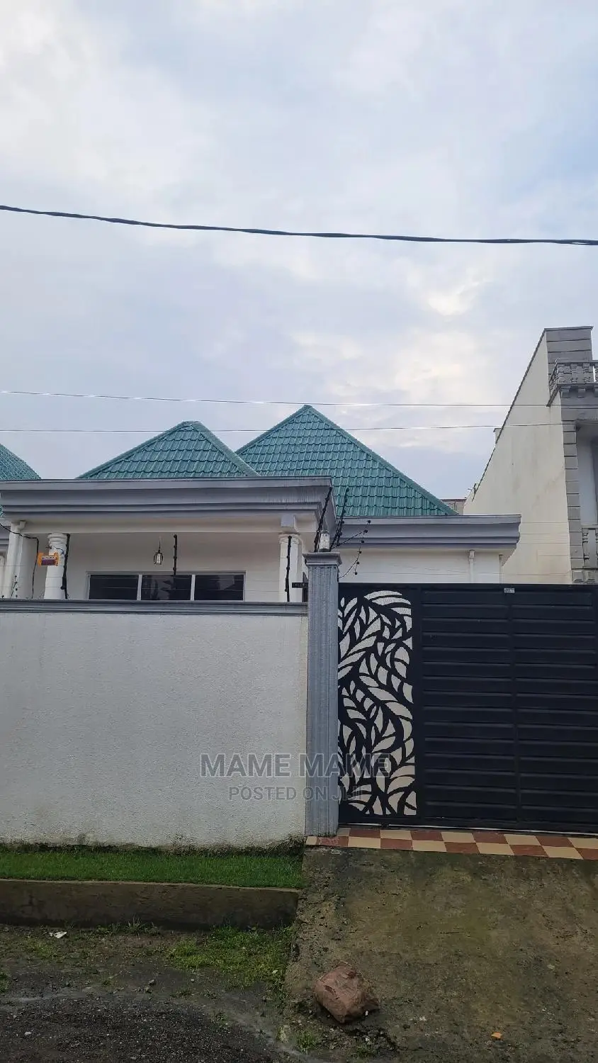 3bdrm Villa in Addis Abeba, Bole for sale