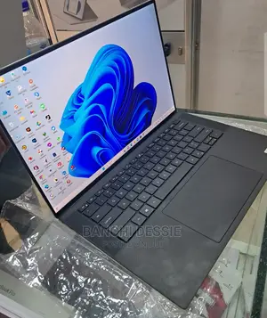 New Laptop Dell XPS 15 32GB Intel Core I7 SSD 1T