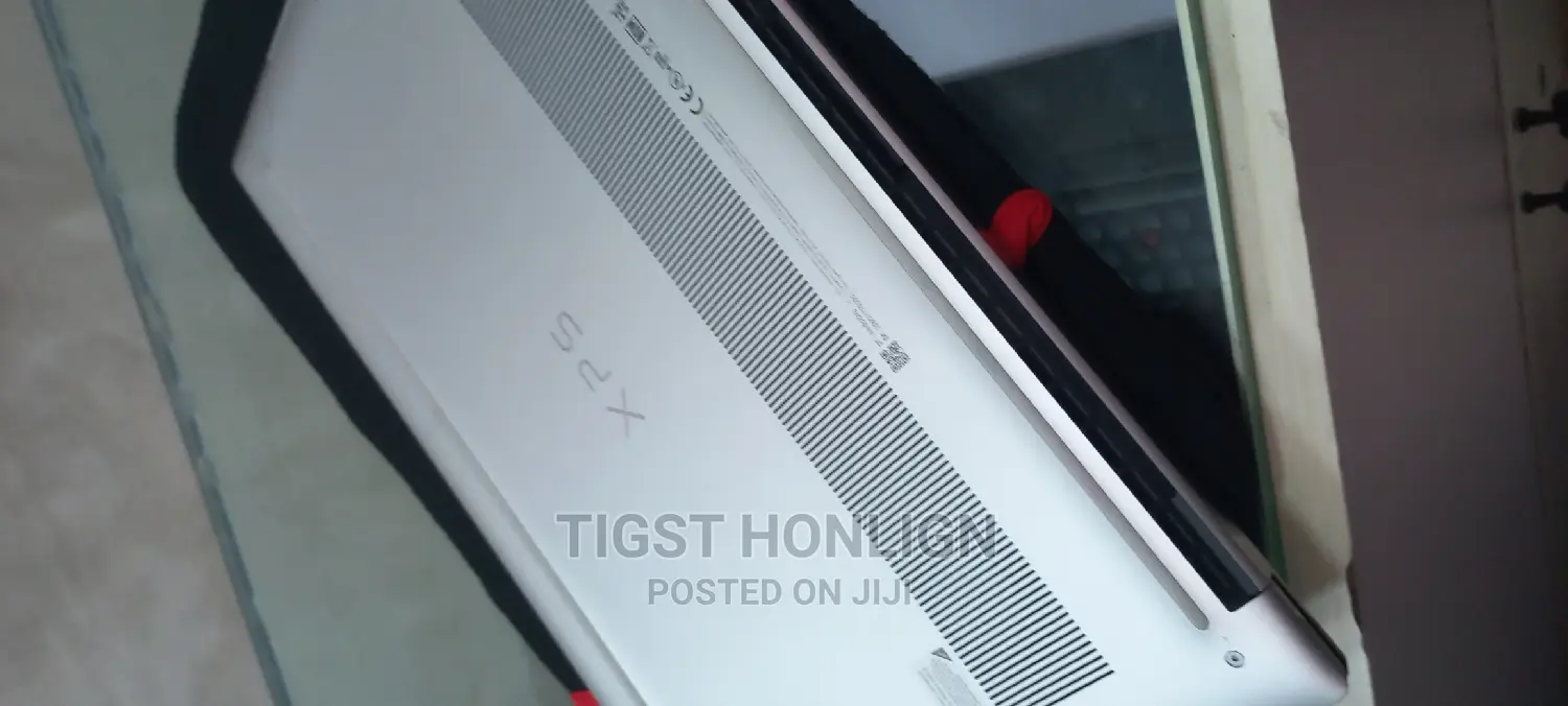 New Laptop Dell XPS 15 32GB Intel Core I9 SSD 512GB