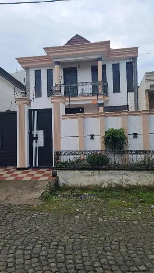 6bdrm House in Addis Abeba, Bole for sale