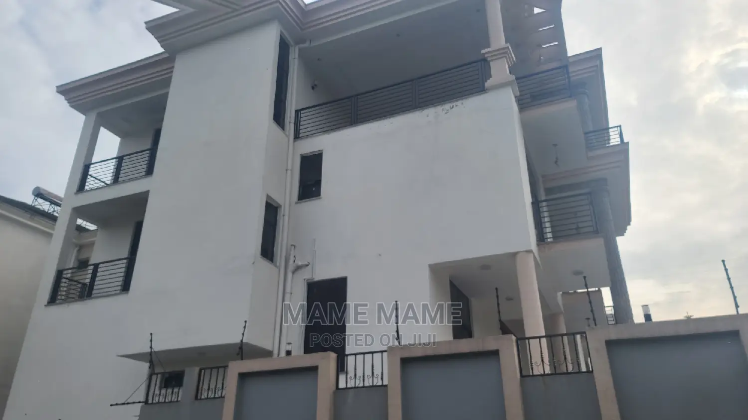 9bdrm House in Addis Abeba, Bole for sale