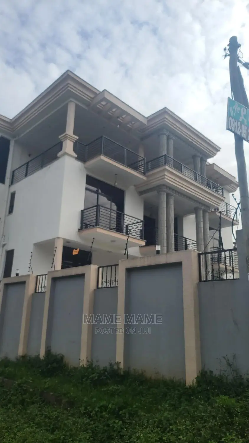 9bdrm House in Addis Abeba, Bole for sale
