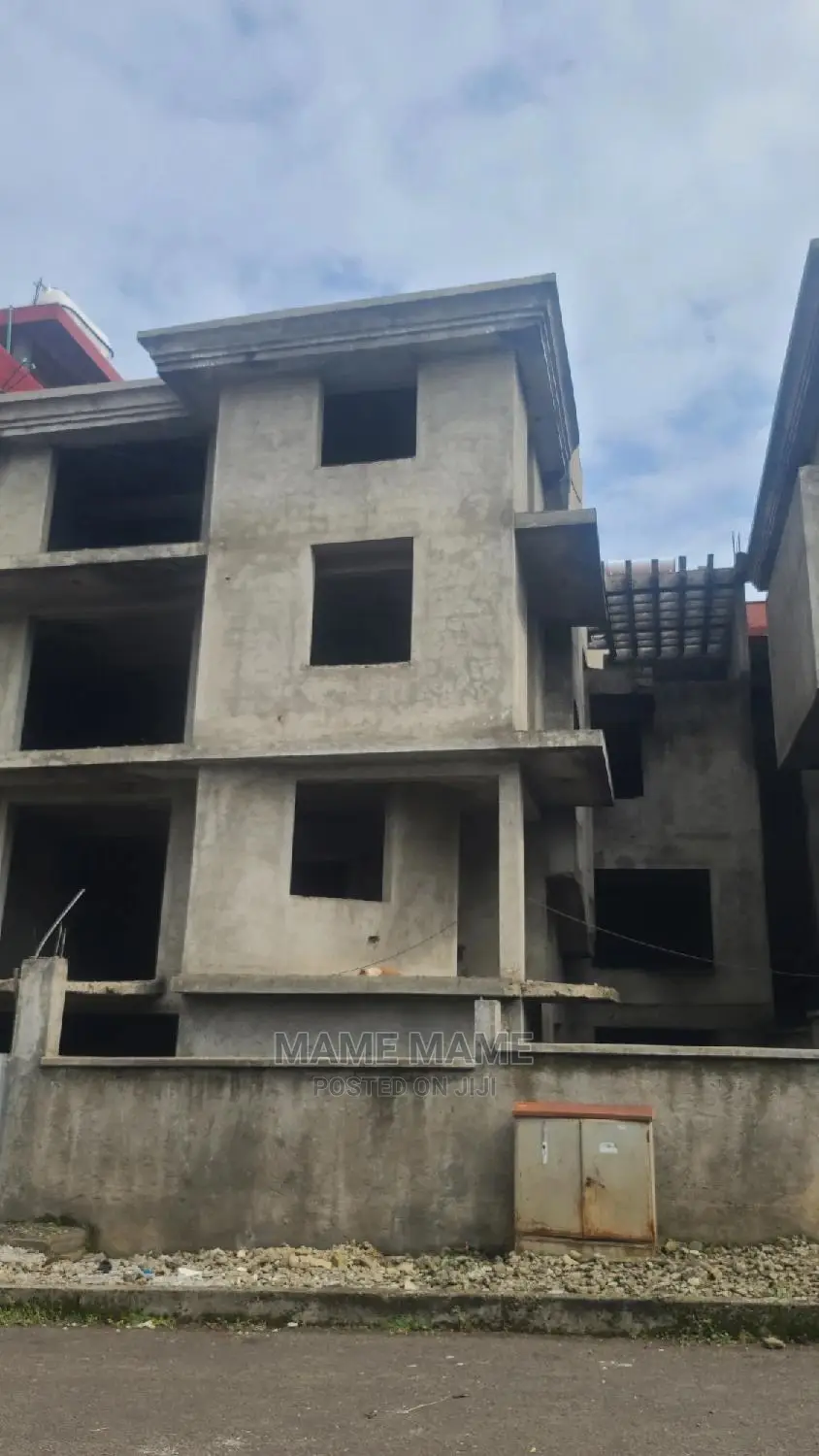 6bdrm House in Addis Abeba, Bole for sale