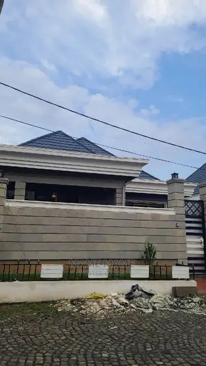 3bdrm Villa in Addis Abeba, Bole for sale