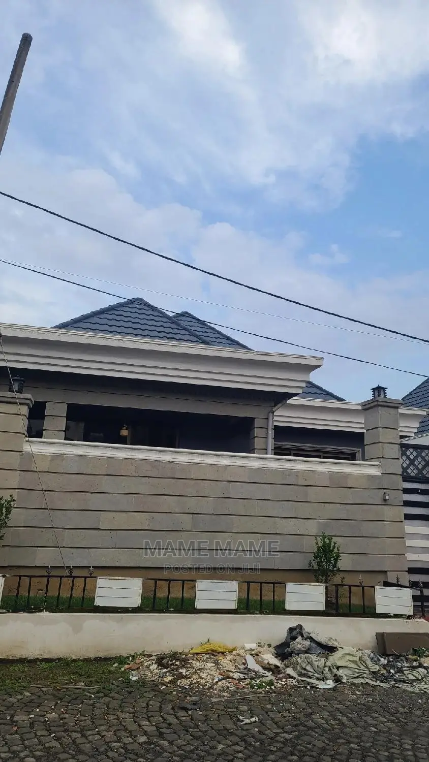 3bdrm Villa in Addis Abeba, Bole for sale