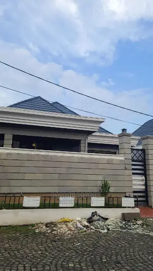 3bdrm Villa in Addis Abeba, Bole for sale