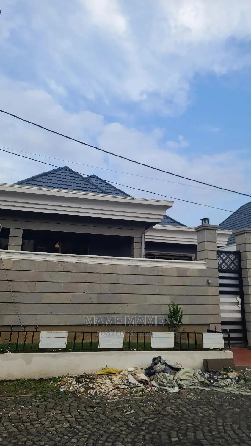 3bdrm Villa in Addis Abeba, Bole for sale