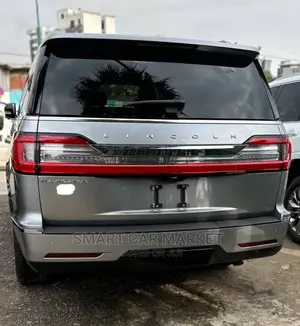 New Lincoln Navigator 2022 Silver