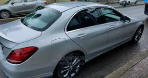 Mercedes-Benz C180 2015 Silver