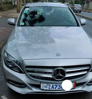 Mercedes-Benz C180 2015 Silver