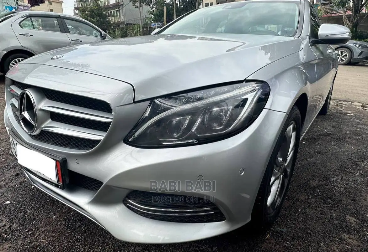 Mercedes-Benz C180 2015 Silver