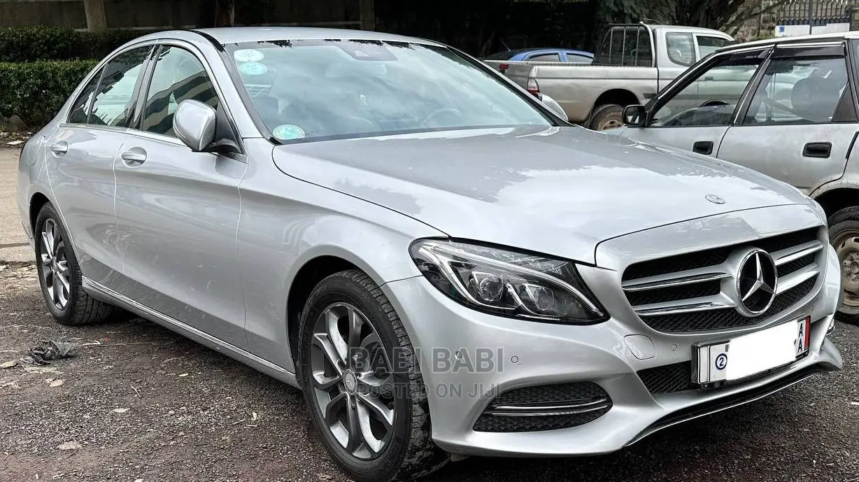 Mercedes-Benz C180 2015 Silver