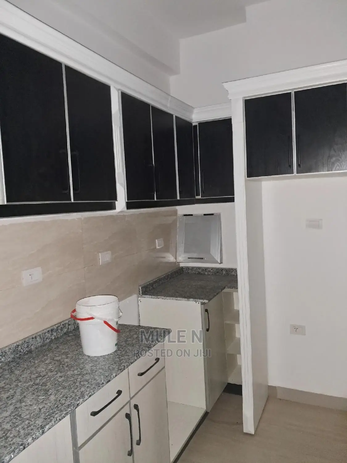 Furnished 3bdrm Apartment in ፊጋ ኖህ, Bole for sale