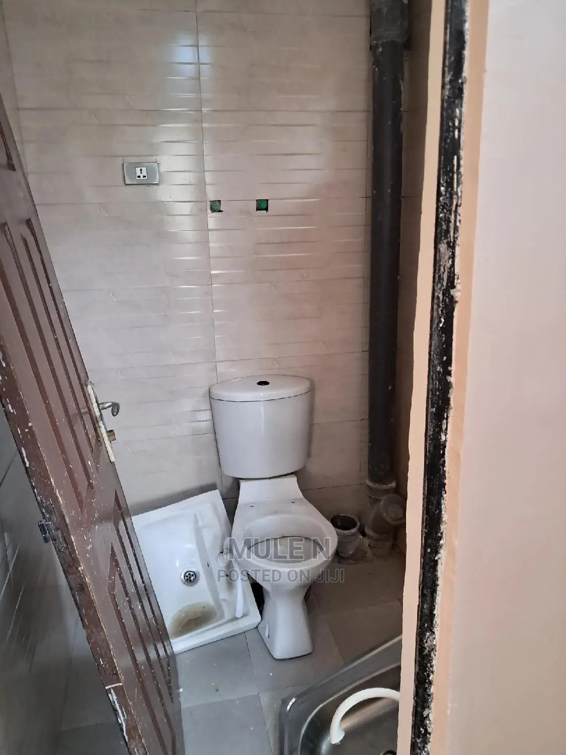 Furnished 1bdrm Condo in ኣባዶ ኮንደሚኒየም, Yeka for sale