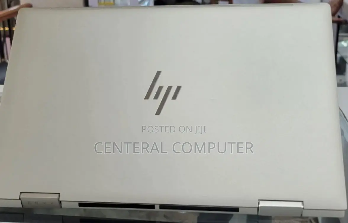 New Laptop HP Envy X360 15z 8GB Intel Core I5 SSD 512GB