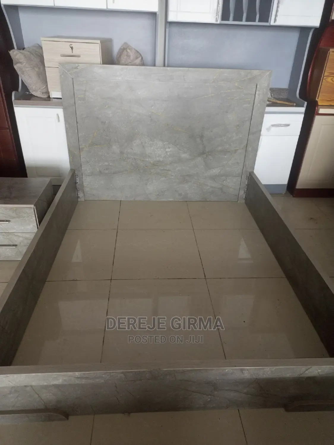 1.50 ሳሜ አልጋ