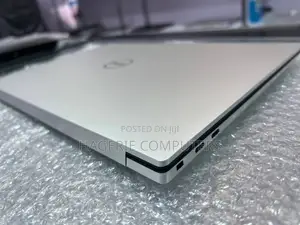 New Laptop Dell XPS 15 32GB Intel Core I9 SSD 512GB