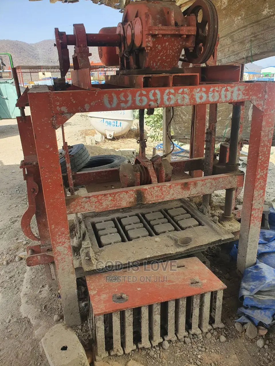 ሁለት የብሎኬት ማሽን Block Making Machine