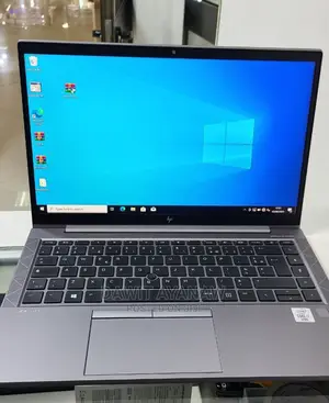 New Laptop HP ZBook Firefly G8 16GB Intel Core I7 SSD 512GB