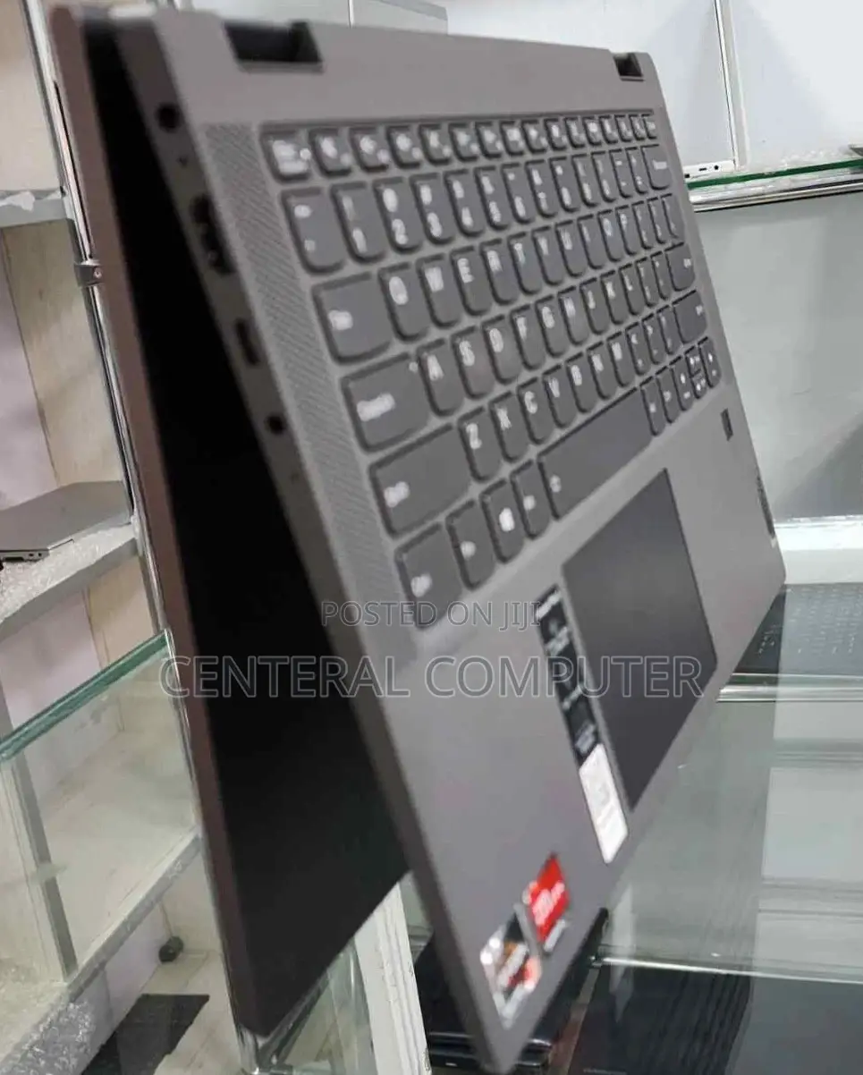 New Laptop Lenovo 16GB AMD Ryzen 7 SSD 512GB