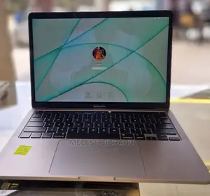 New Laptop Apple MacBook Pro 2020 M1 8GB Intel Core I7 SSD 256GB