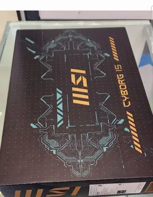 New Laptop MSI MSI Sword 15 8GB Intel Core I7 SSD 1T