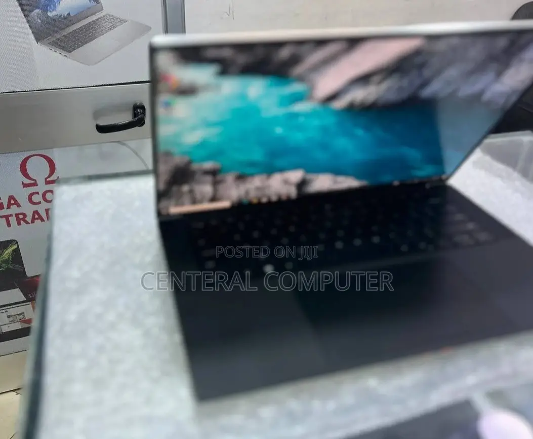 New Laptop Dell XPS 13 9370 32GB Intel Core I9 SSD 512GB