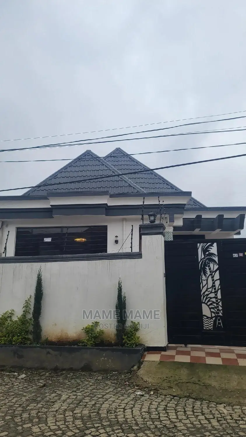 3bdrm Villa in Addis Abeba, Bole for sale