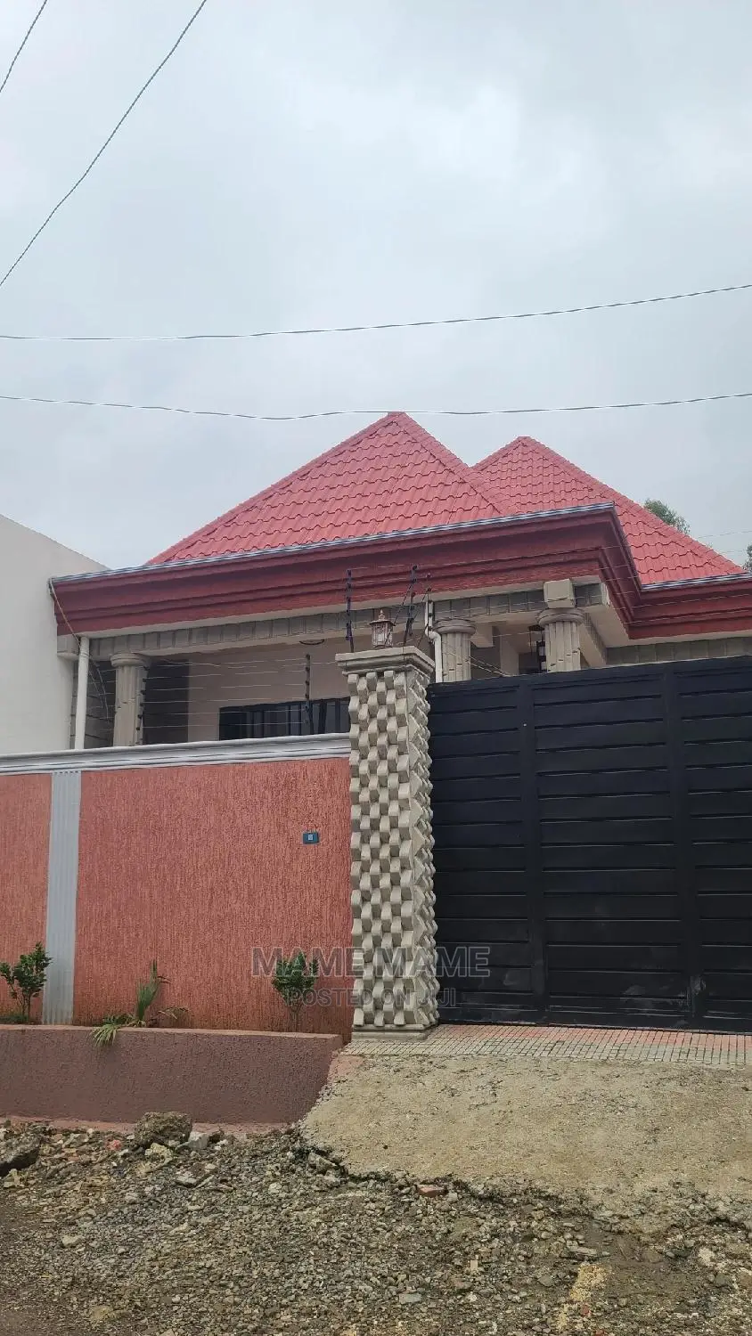 3bdrm Villa in Addis Abeba, Bole for sale