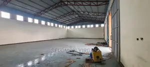 የሚከራይ መጋዘን ነወ