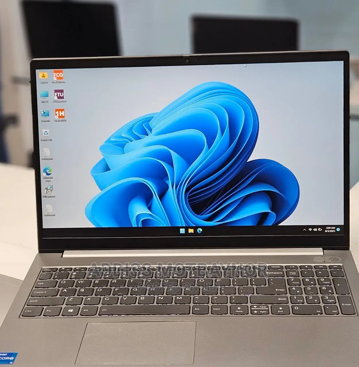 New Laptop Lenovo Ideapad 3 8GB Intel Core i5 SSD 256GB