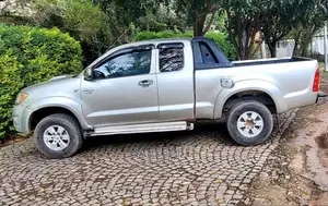 Toyota Hilux 2010 Gold