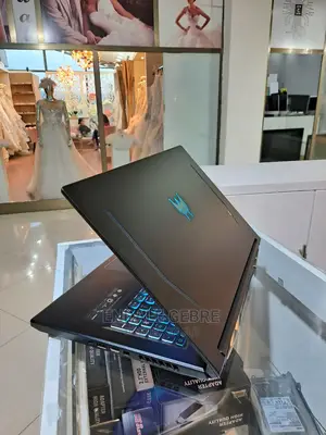 New Laptop Acer Predator Helios 300 16GB Intel Core I9 SSD 1T