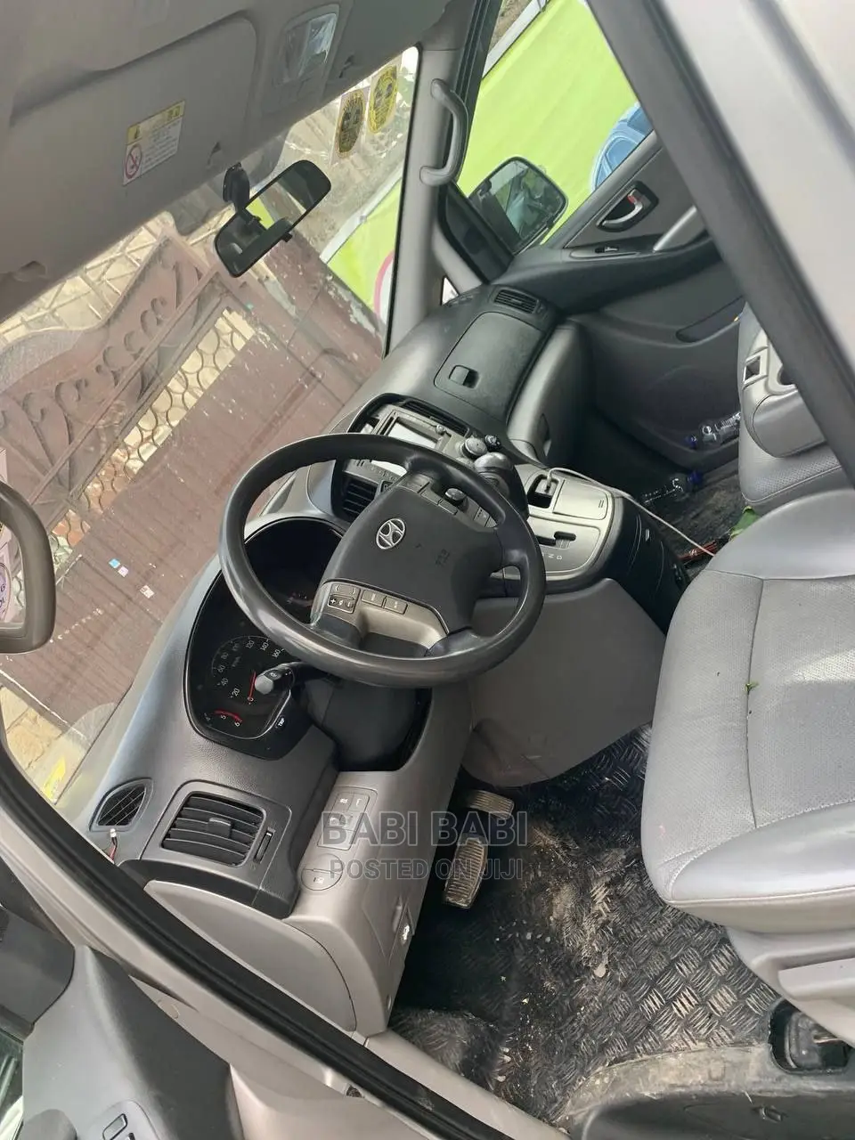 Hyundai Starex 2015 Silver