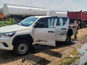 Toyota Hilux 2017 White