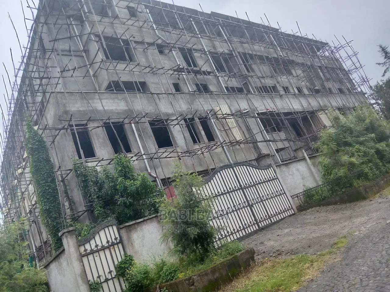 G+4 Building for Sale 1500M2 Building Rest on 1000M2