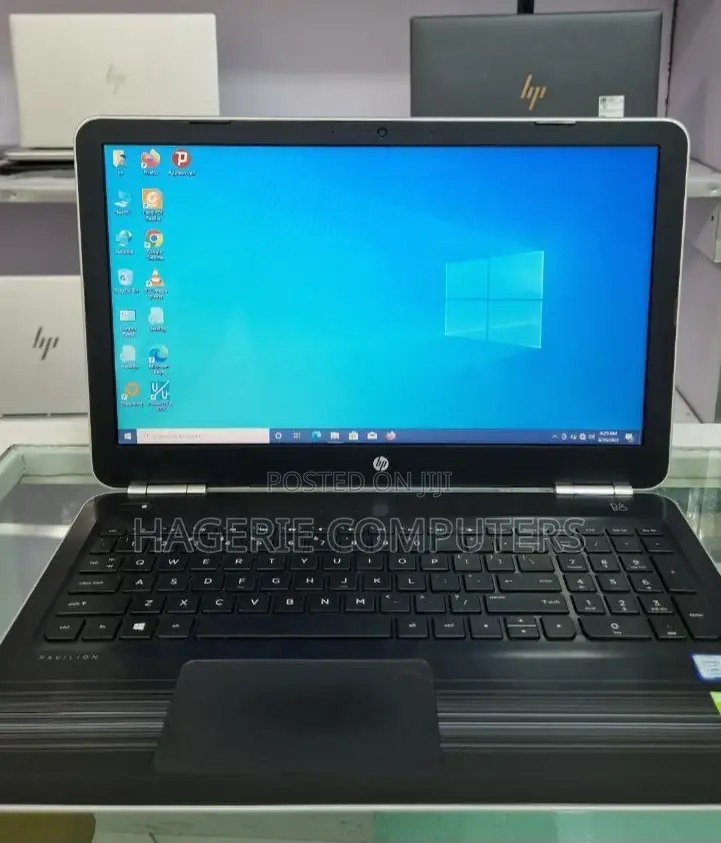 New Laptop HP Pavilion 15-Cs3063cl 8GB Intel Core I5 HDD 1T