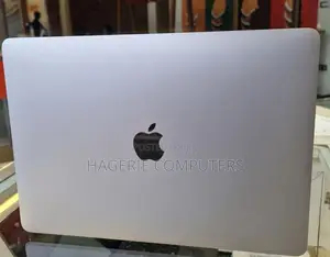 New Laptop Apple MacBook Pro 2020 M1 8GB Apple M1 Pro SSD 256GB