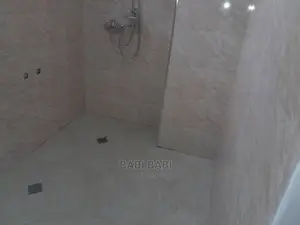 3bdrm Apartment in Semmit Area 115M², Bole for sale