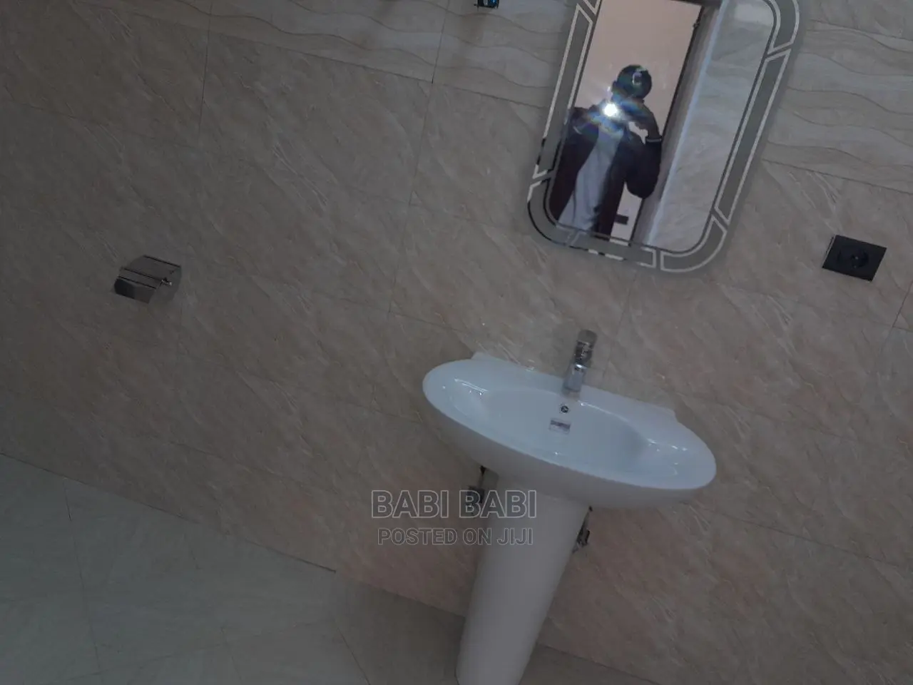 3bdrm Apartment in Semmit Area 115M², Bole for sale