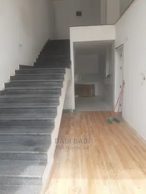 9bdrm House in G+3 Gurd Shola Area, Bole for sale